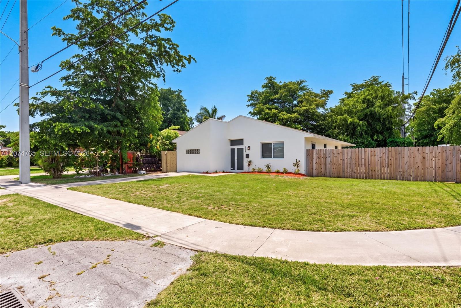 2390 Superior St, Opa-Locka