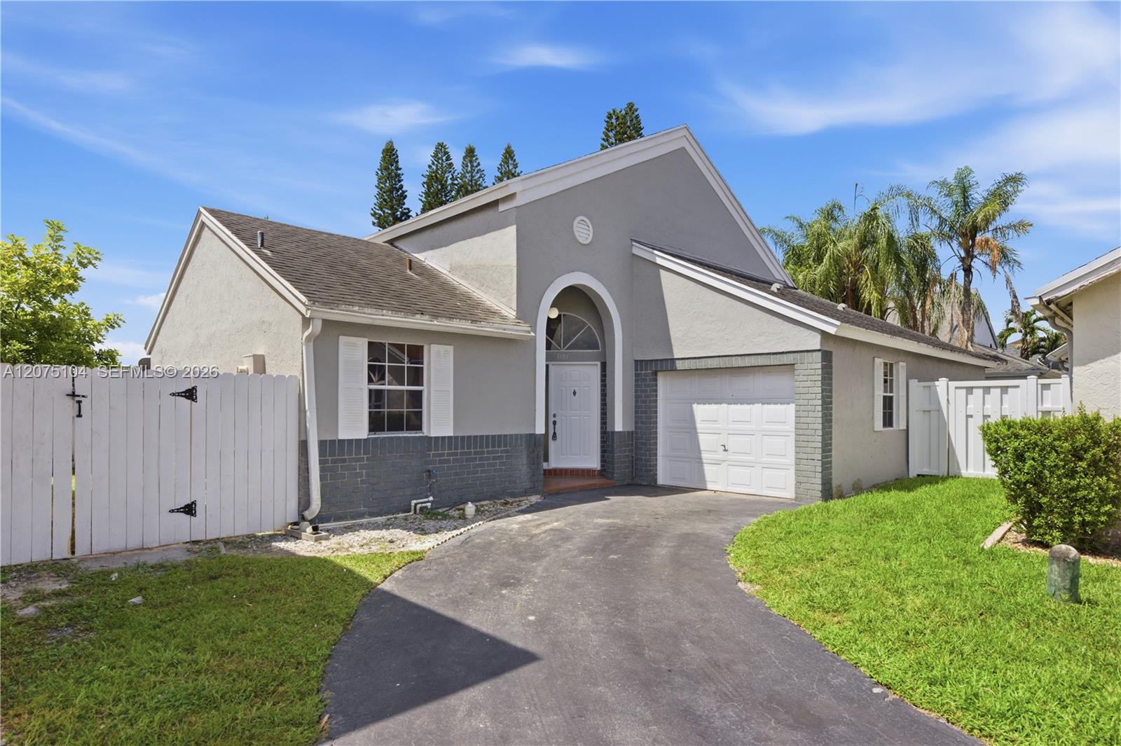 1181 SW 108th Ter