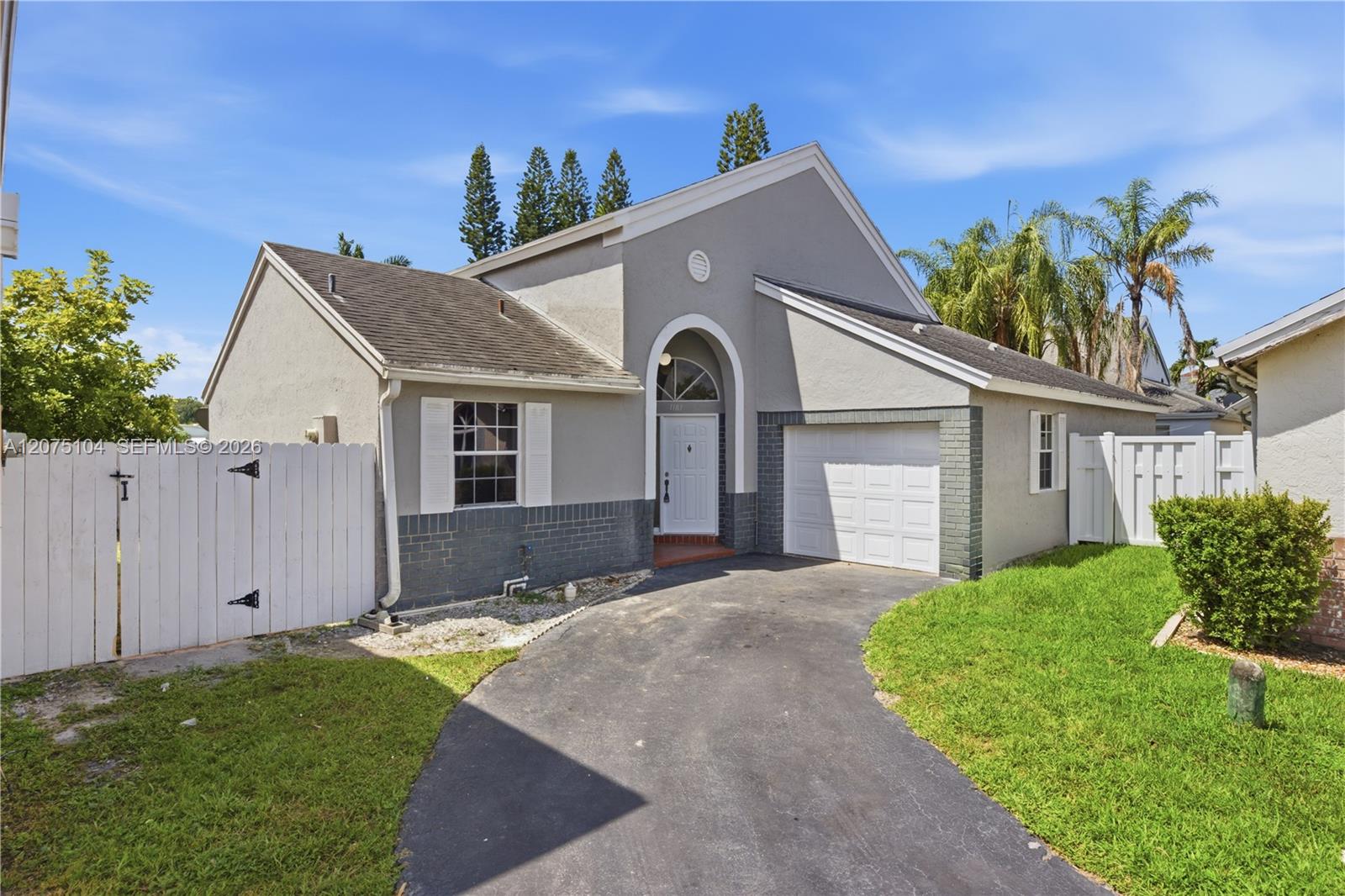 1181 SW 108th Ter