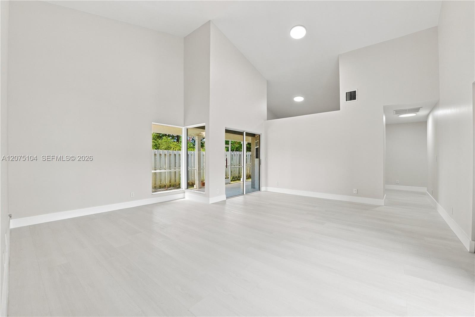 1181 SW 108th Ter