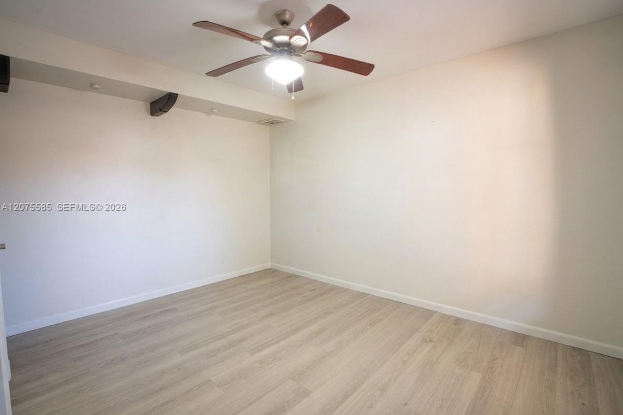 516 5th Ln