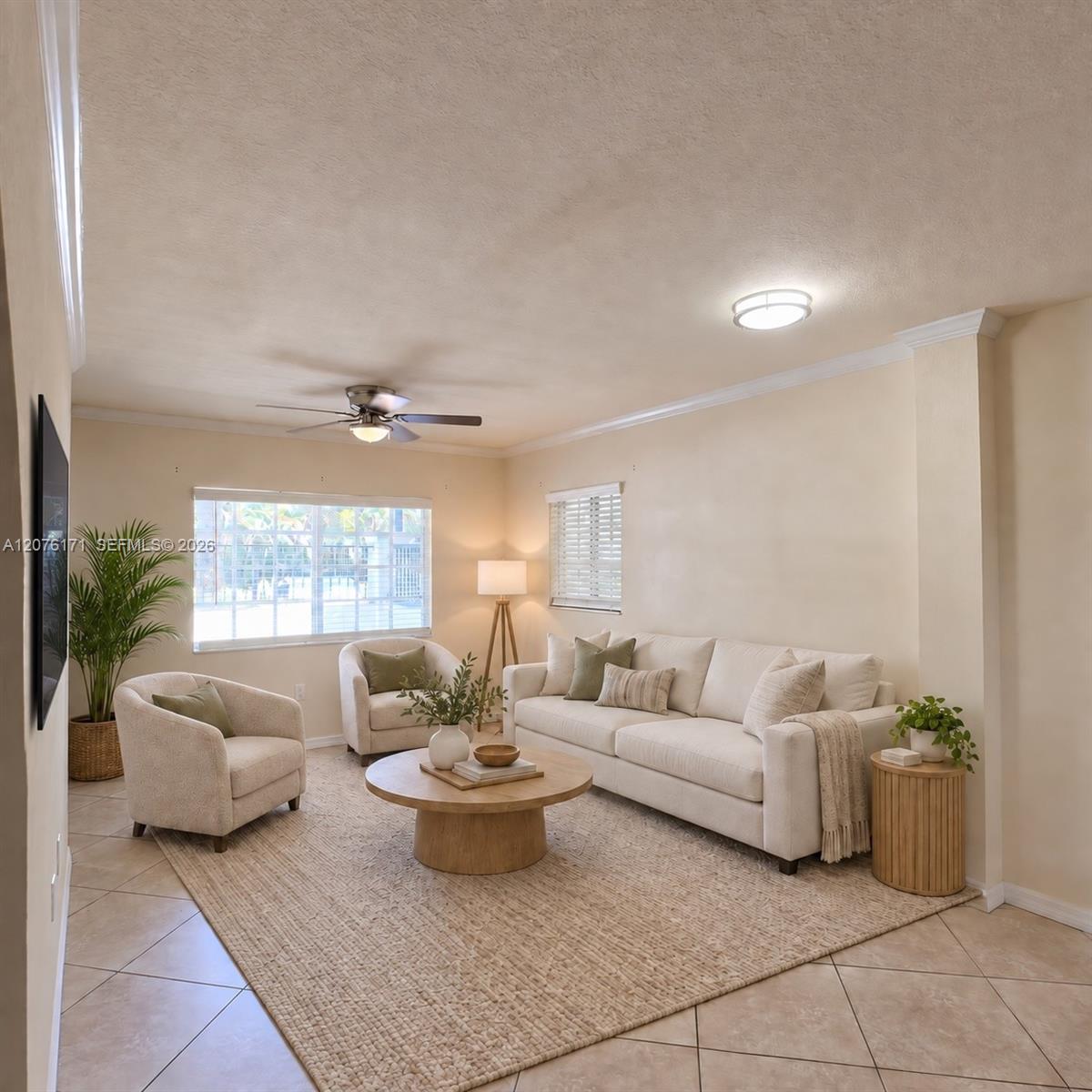 1000 Palm Trl # 8
