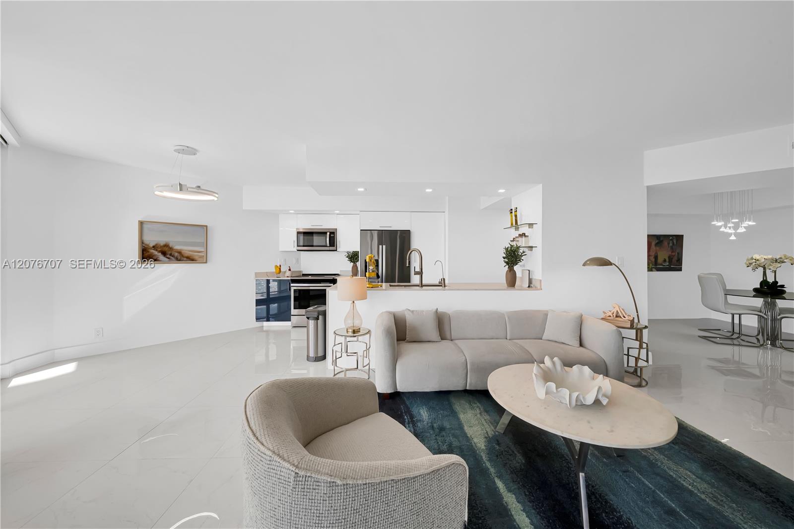 16425 Collins Ave # 712