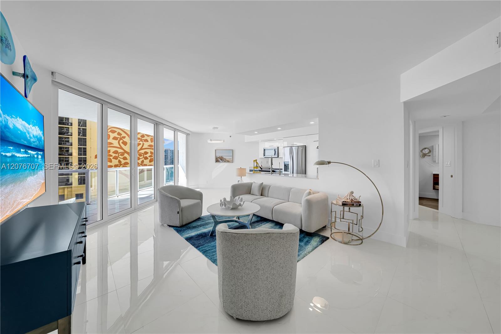 16425 Collins Ave # 712