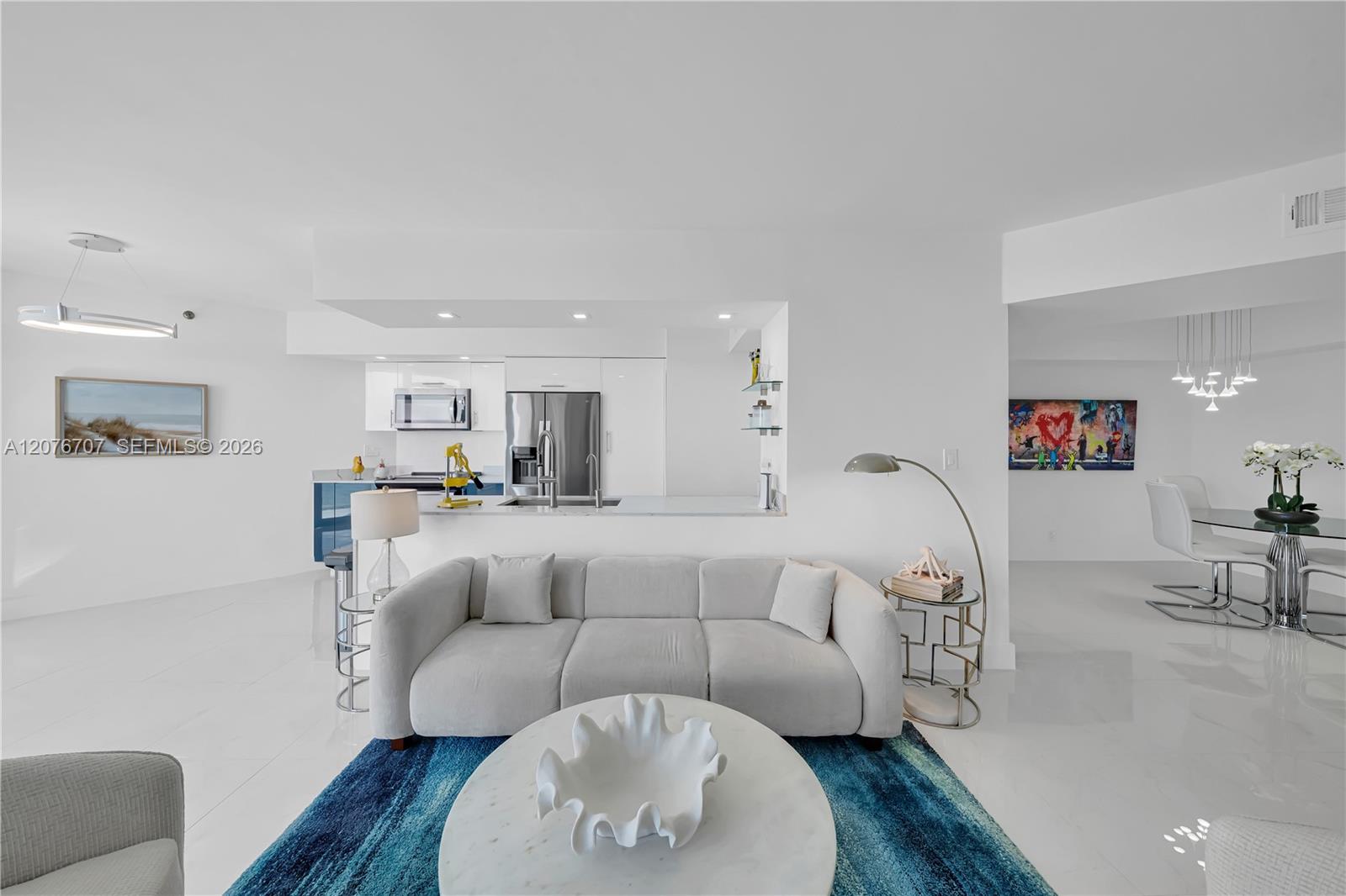 16425 Collins Ave # 712