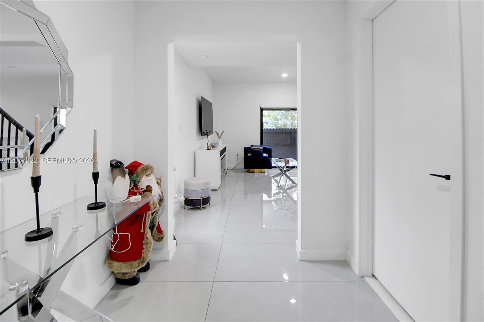 320 NW 13th Ct