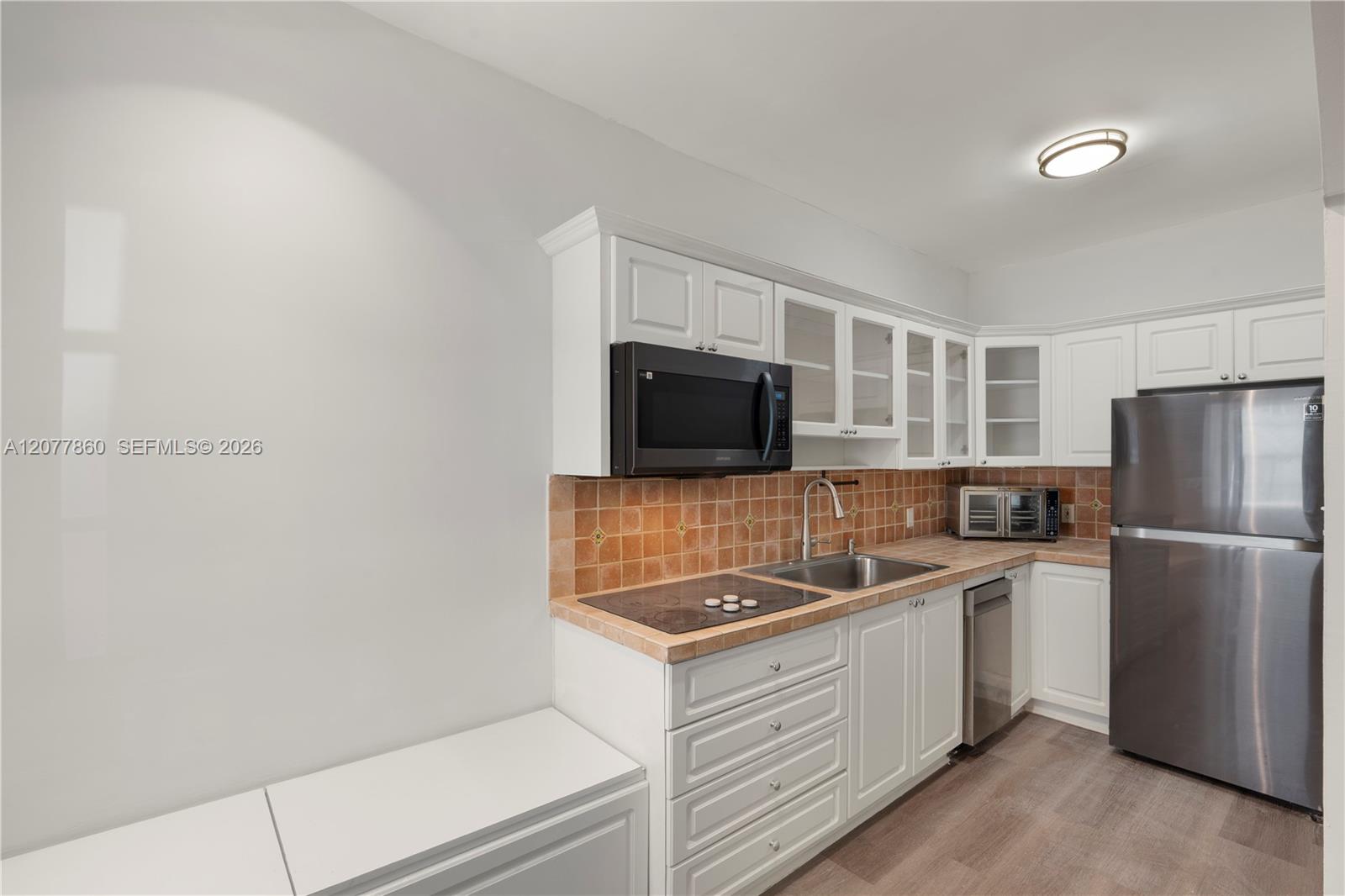 934 Michigan Ave # 108
