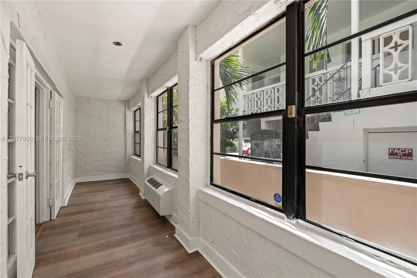 934 Michigan Ave # 108