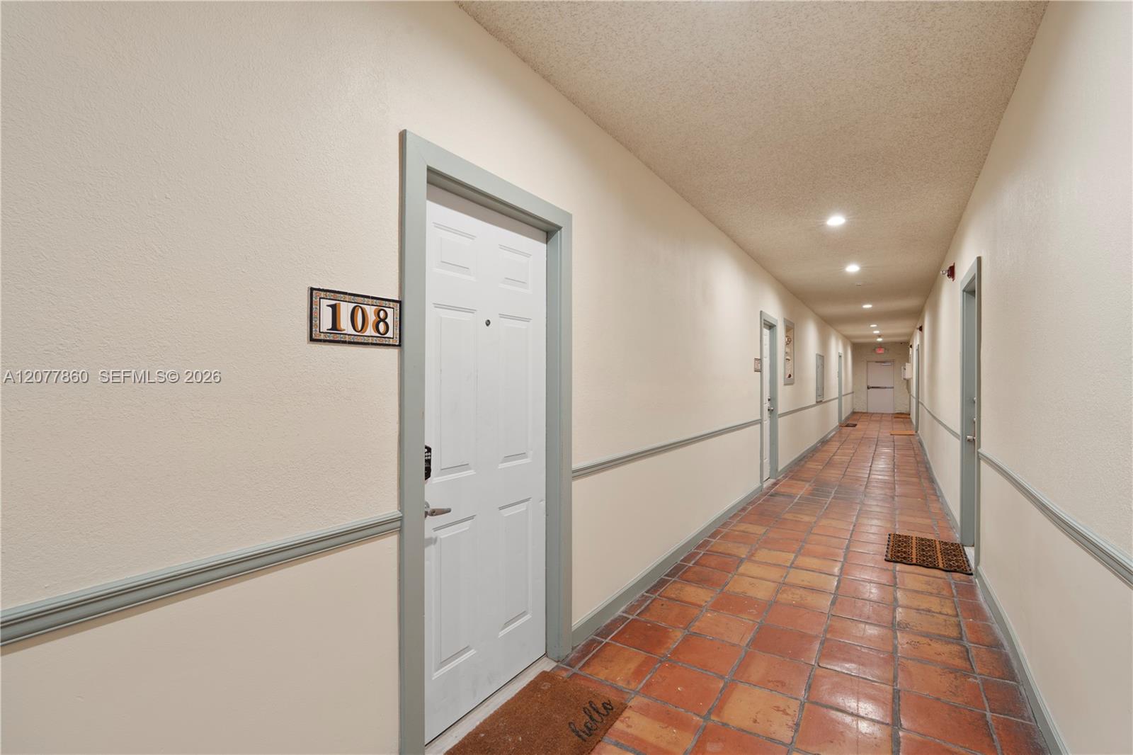 934 Michigan Ave # 108