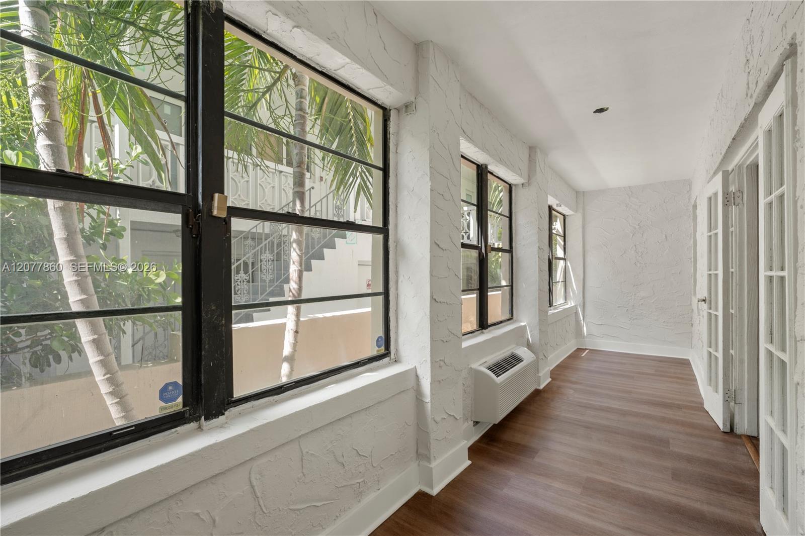 934 Michigan Ave # 108