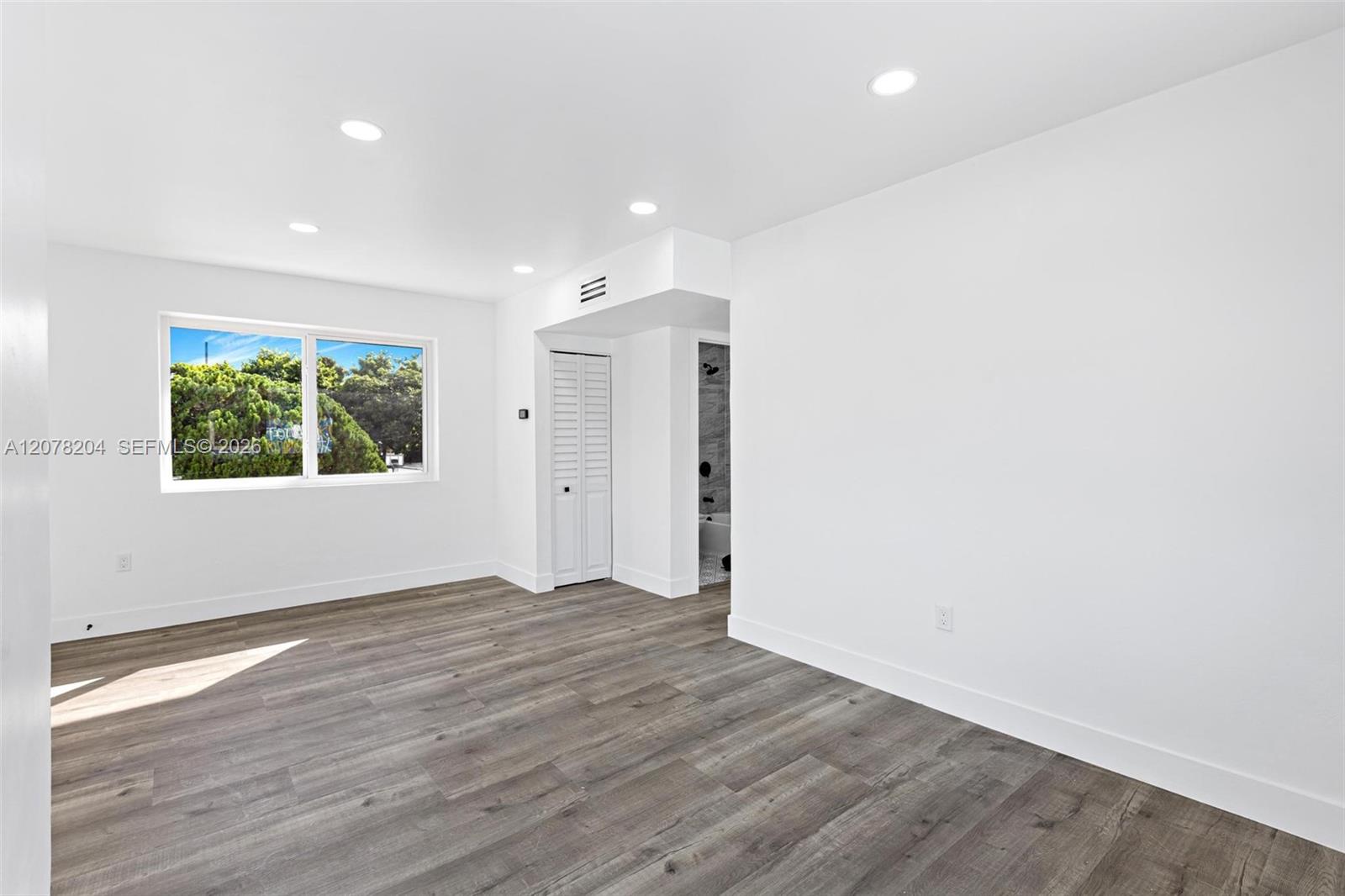 7606 N Miami Ave Unit: 7606