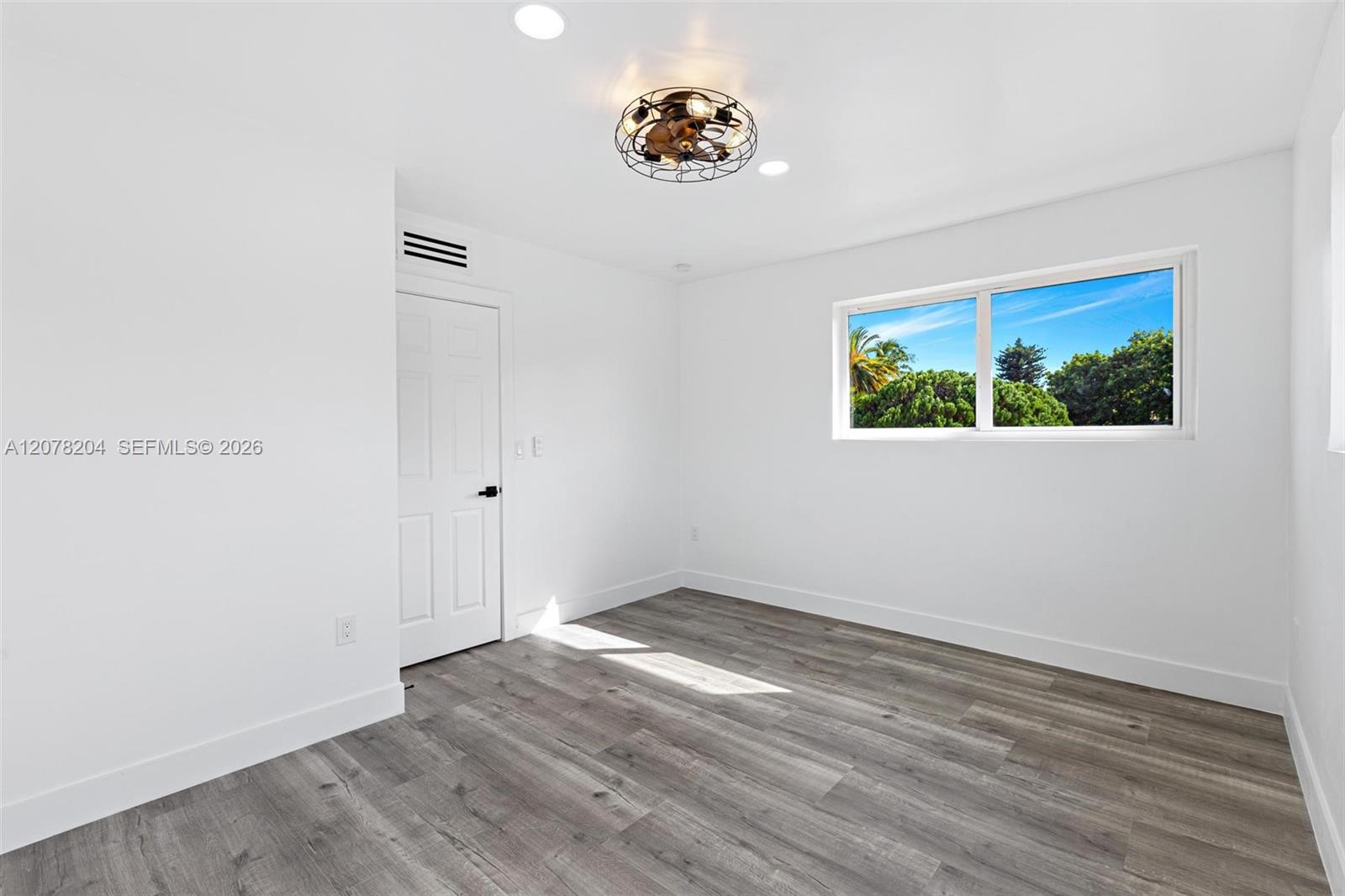 7606 N Miami Ave Unit: 7606