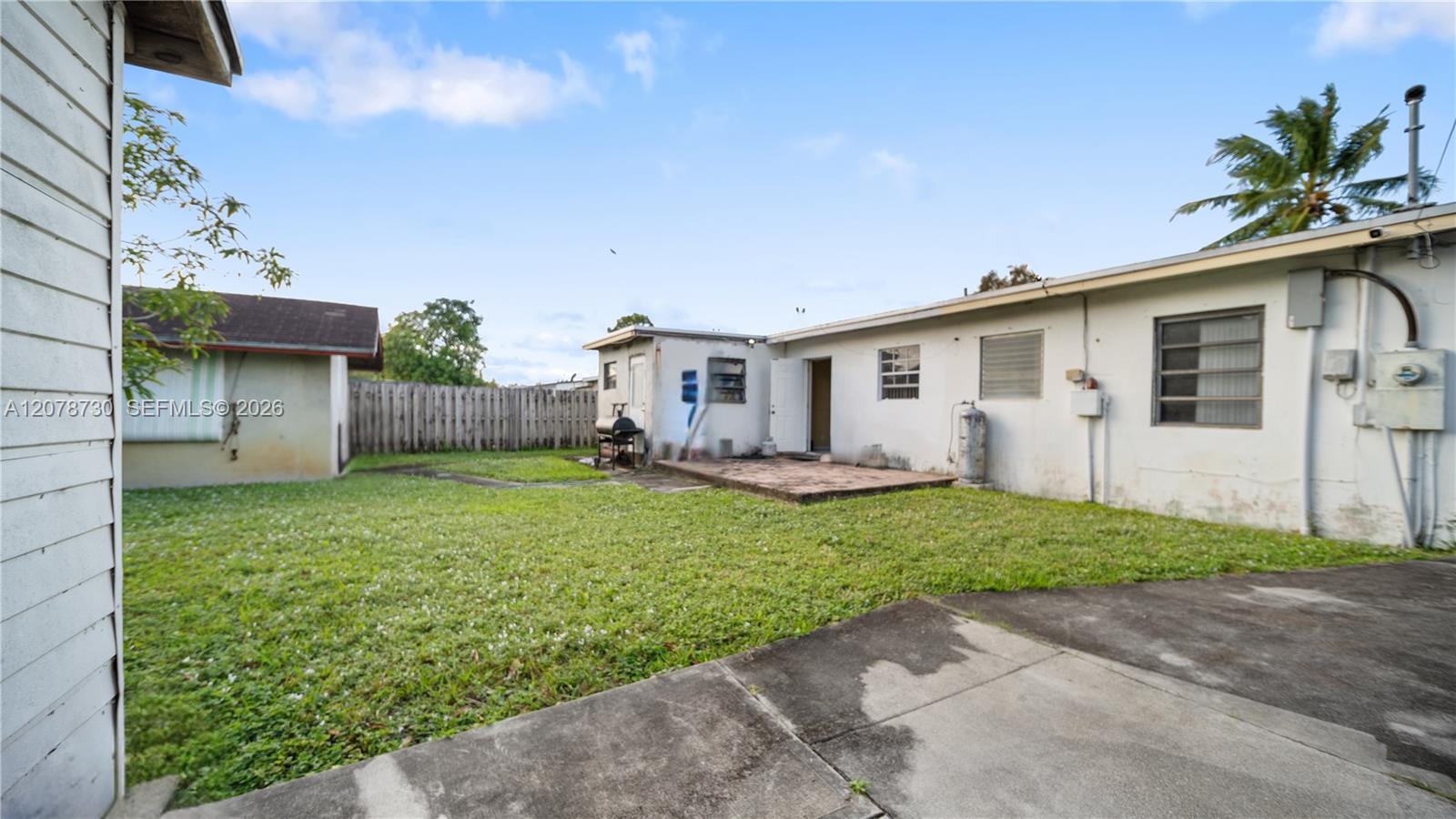 1038 NW 11th Ct
