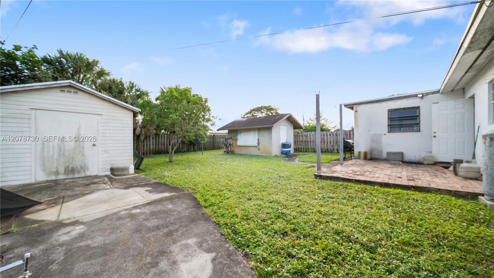 1038 NW 11th Ct