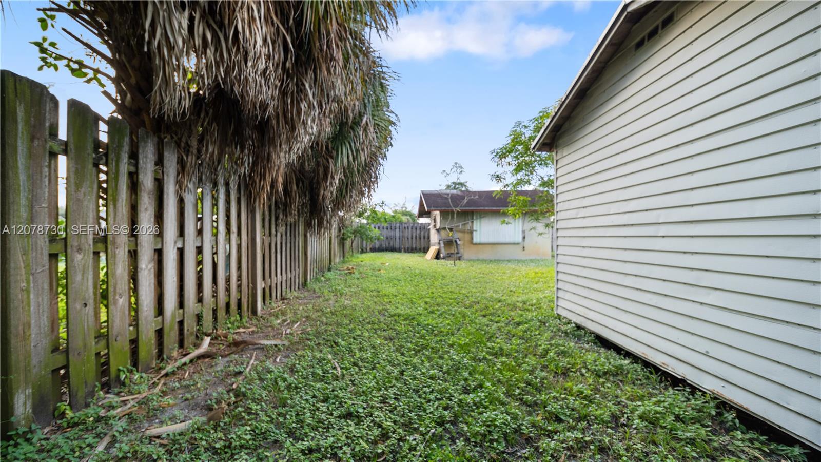 1038 NW 11th Ct