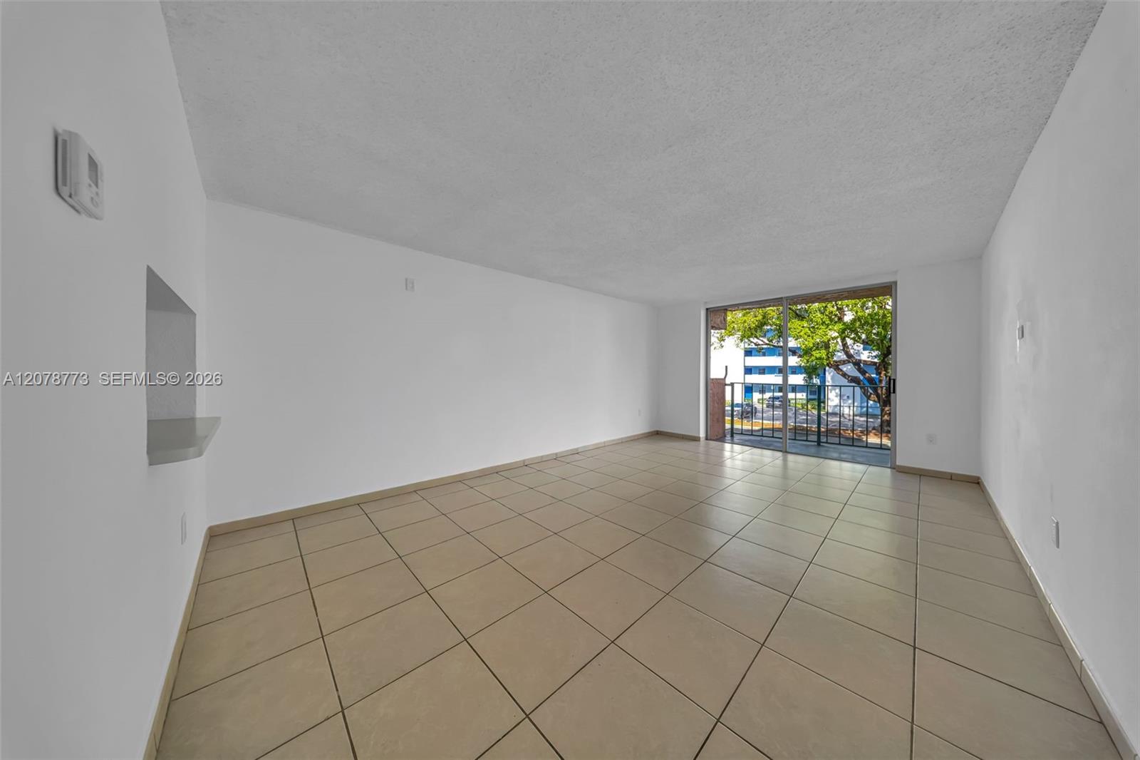 9360 Fontainebleau Blvd # 208