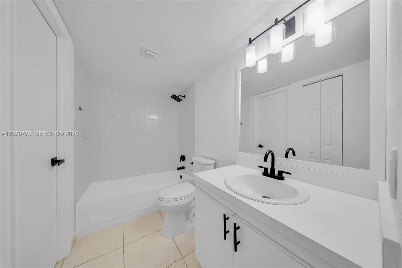 9360 Fontainebleau Blvd # 208