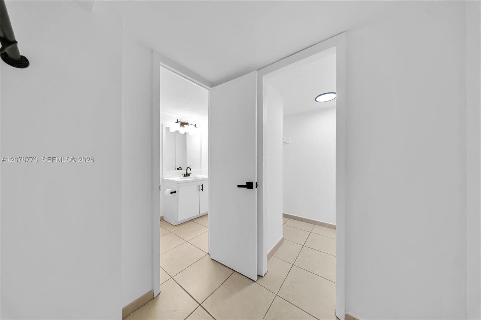 9360 Fontainebleau Blvd # 208