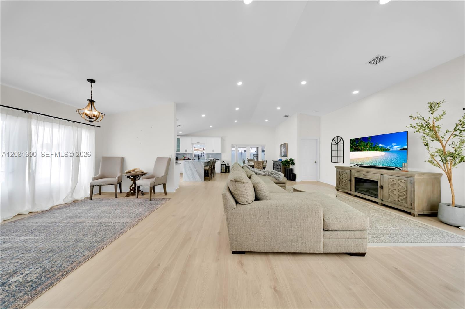 13260 NW 10th St