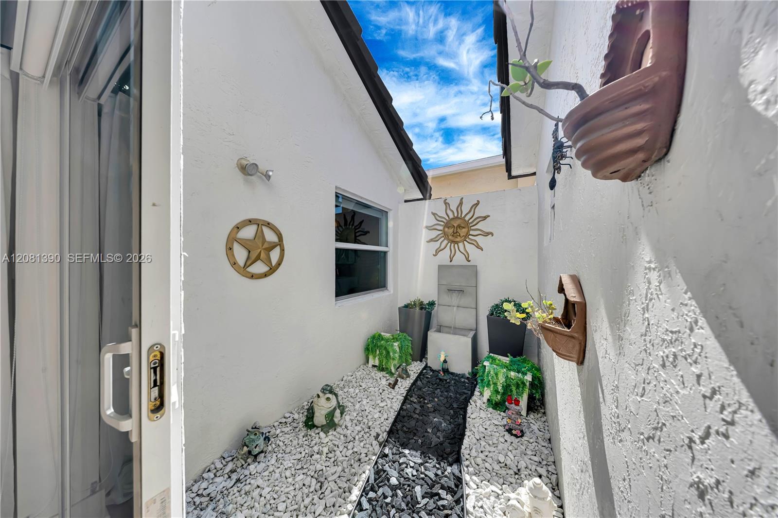 13260 NW 10th St