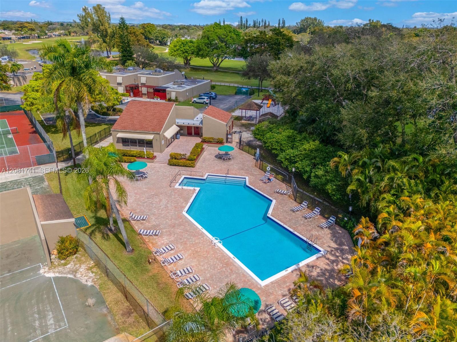 1699 W Fairway Rd