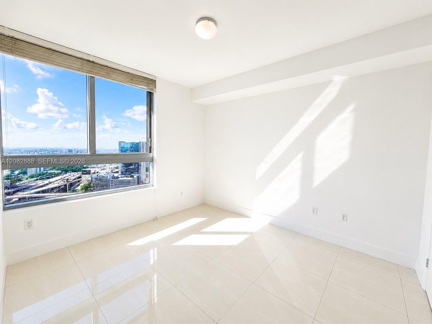 90 SW 3rd St # 3408
