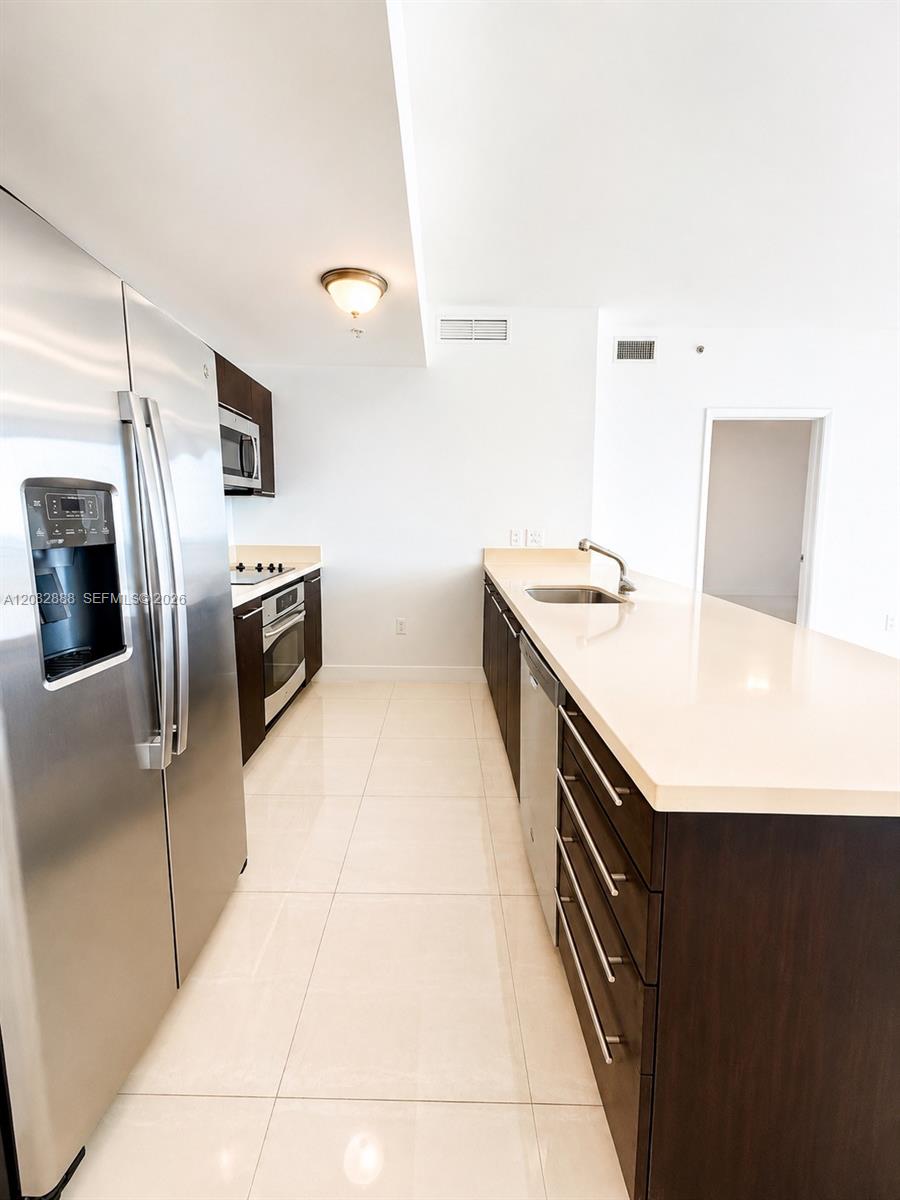 90 SW 3rd St # 3408