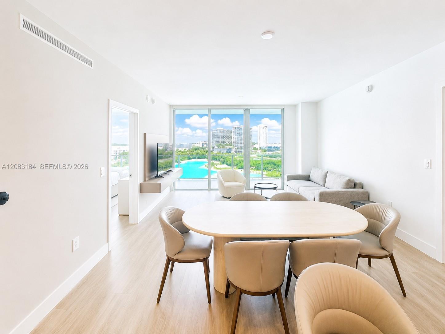2411 Laguna Cir # 709