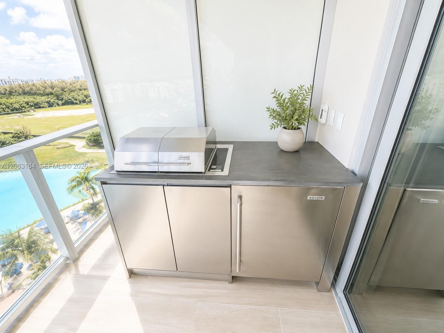 2411 Laguna Cir # 709