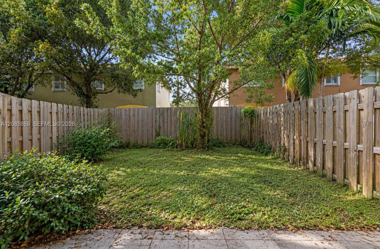 1100 SE 26th Ter