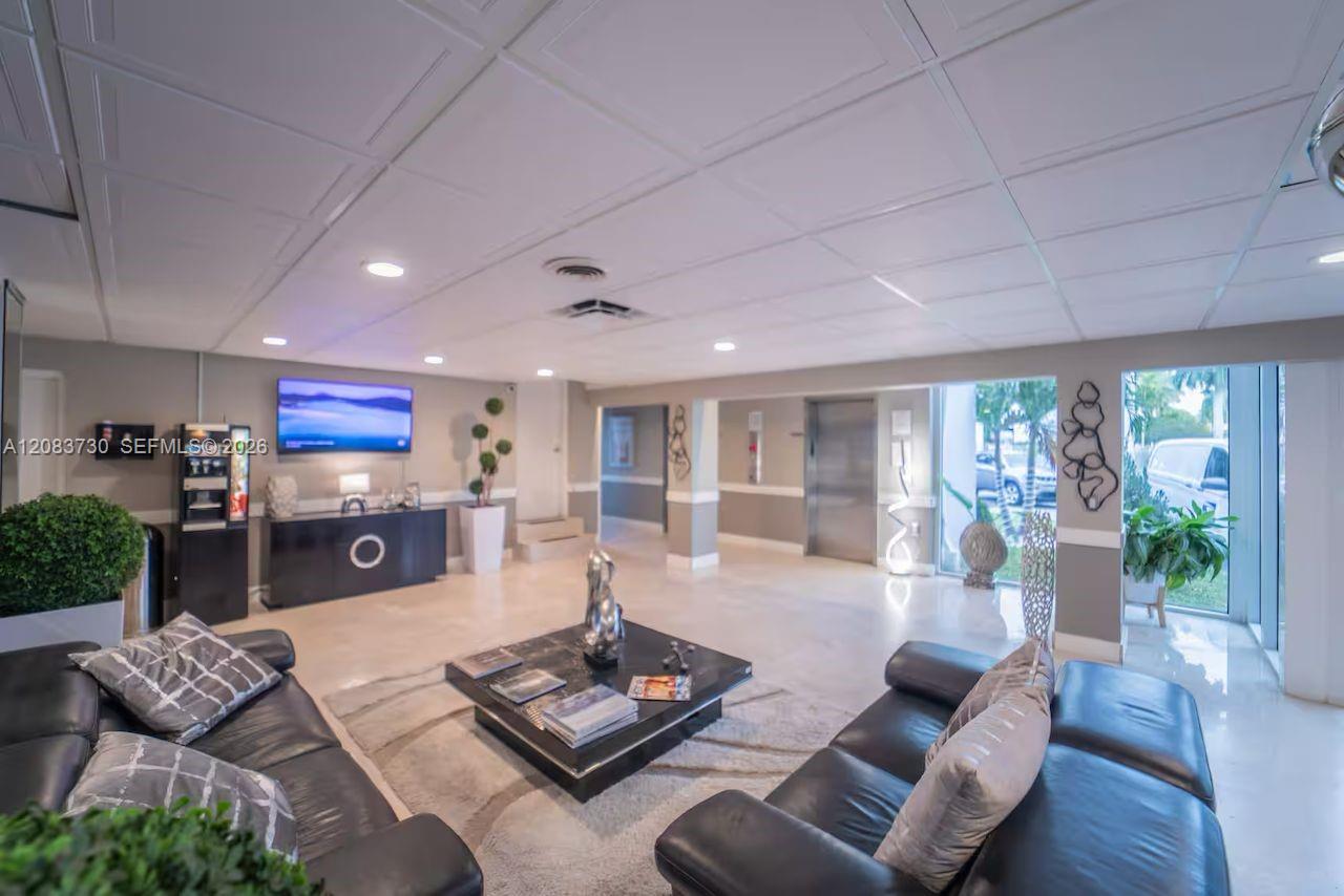 7904 West Dr # 903