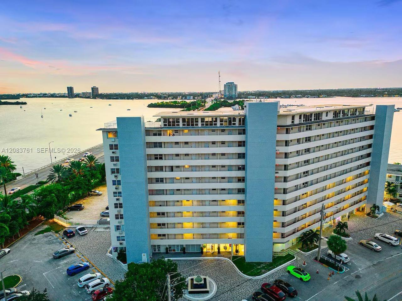 7904 West Dr # 903