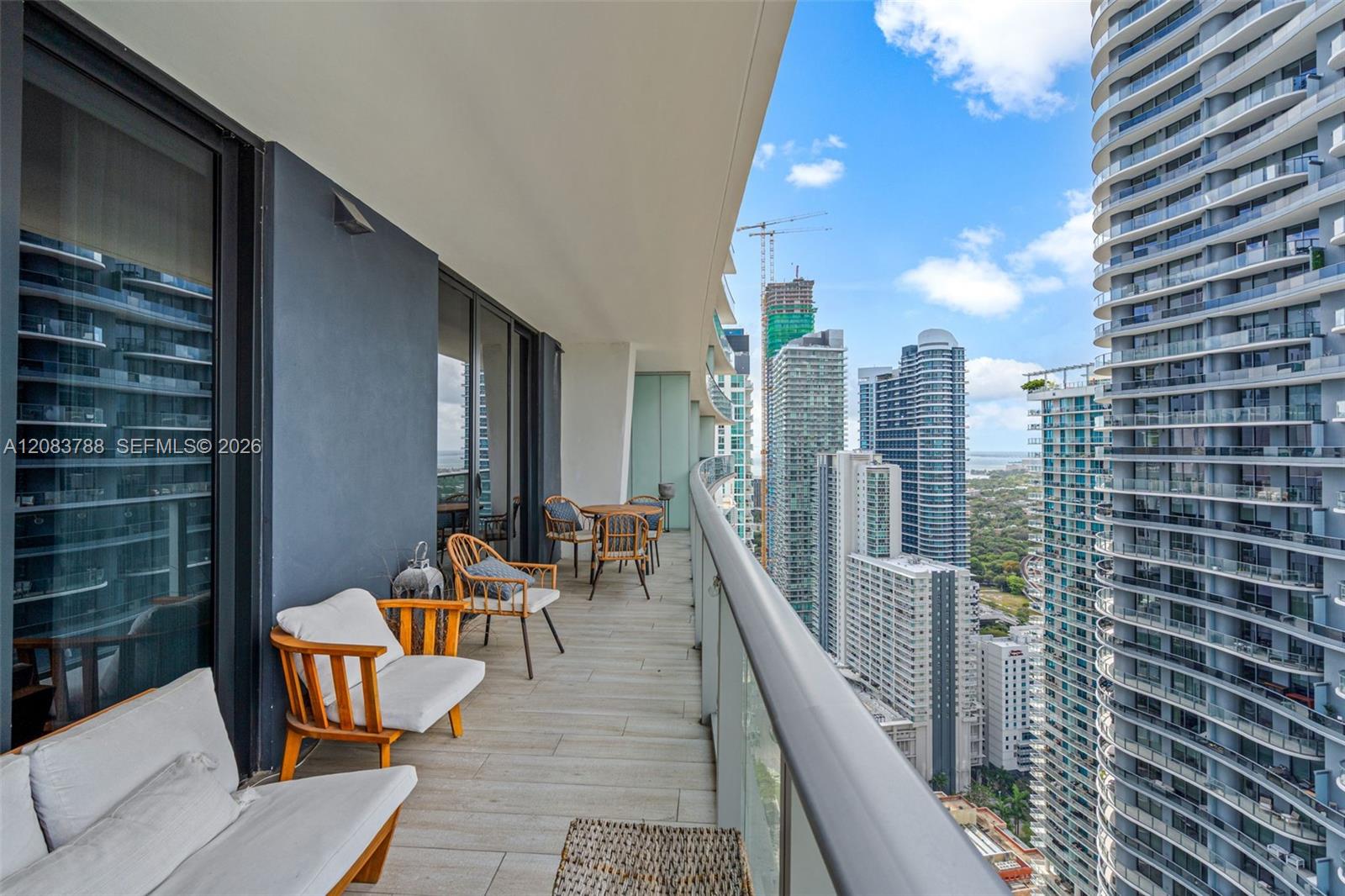1010 Brickell Ave # 4009