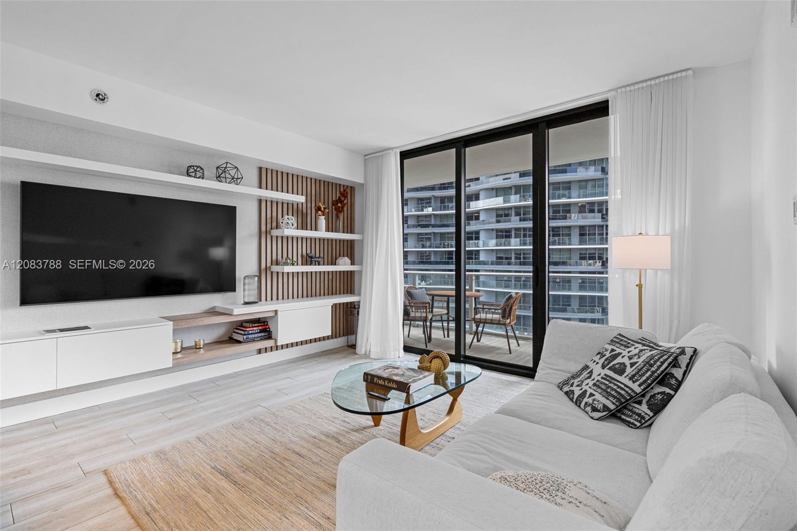 1010 Brickell Ave # 4009