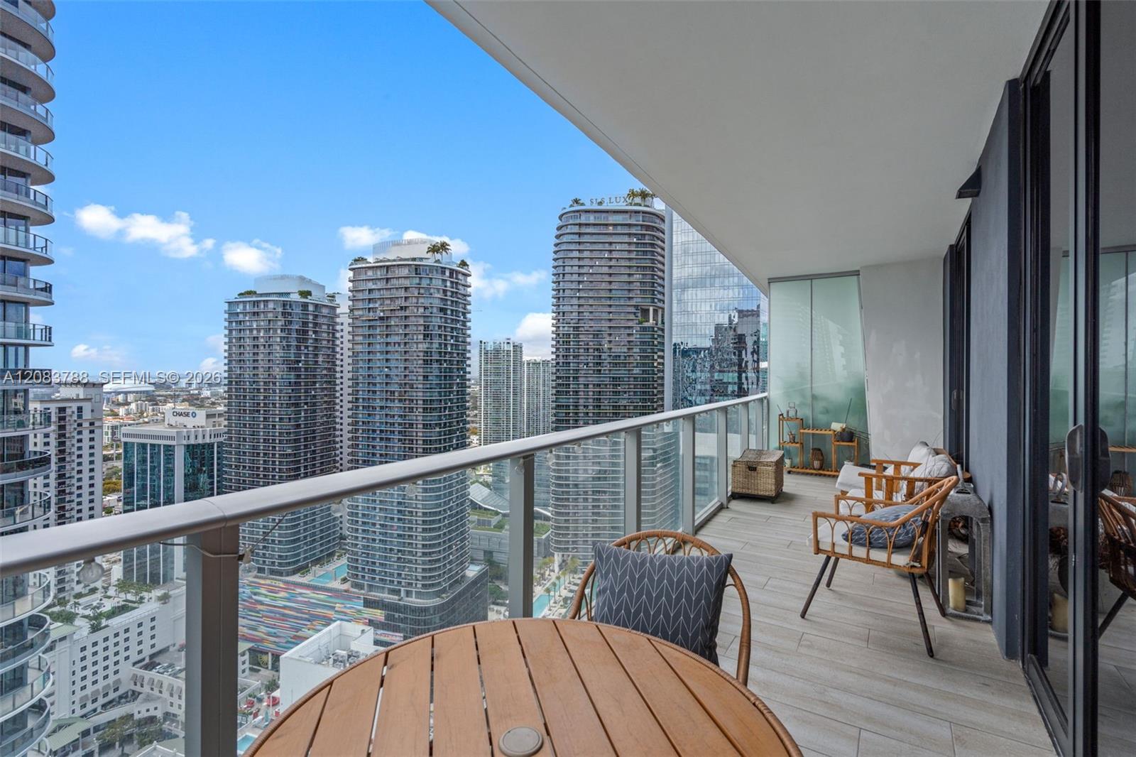 1010 Brickell Ave # 4009