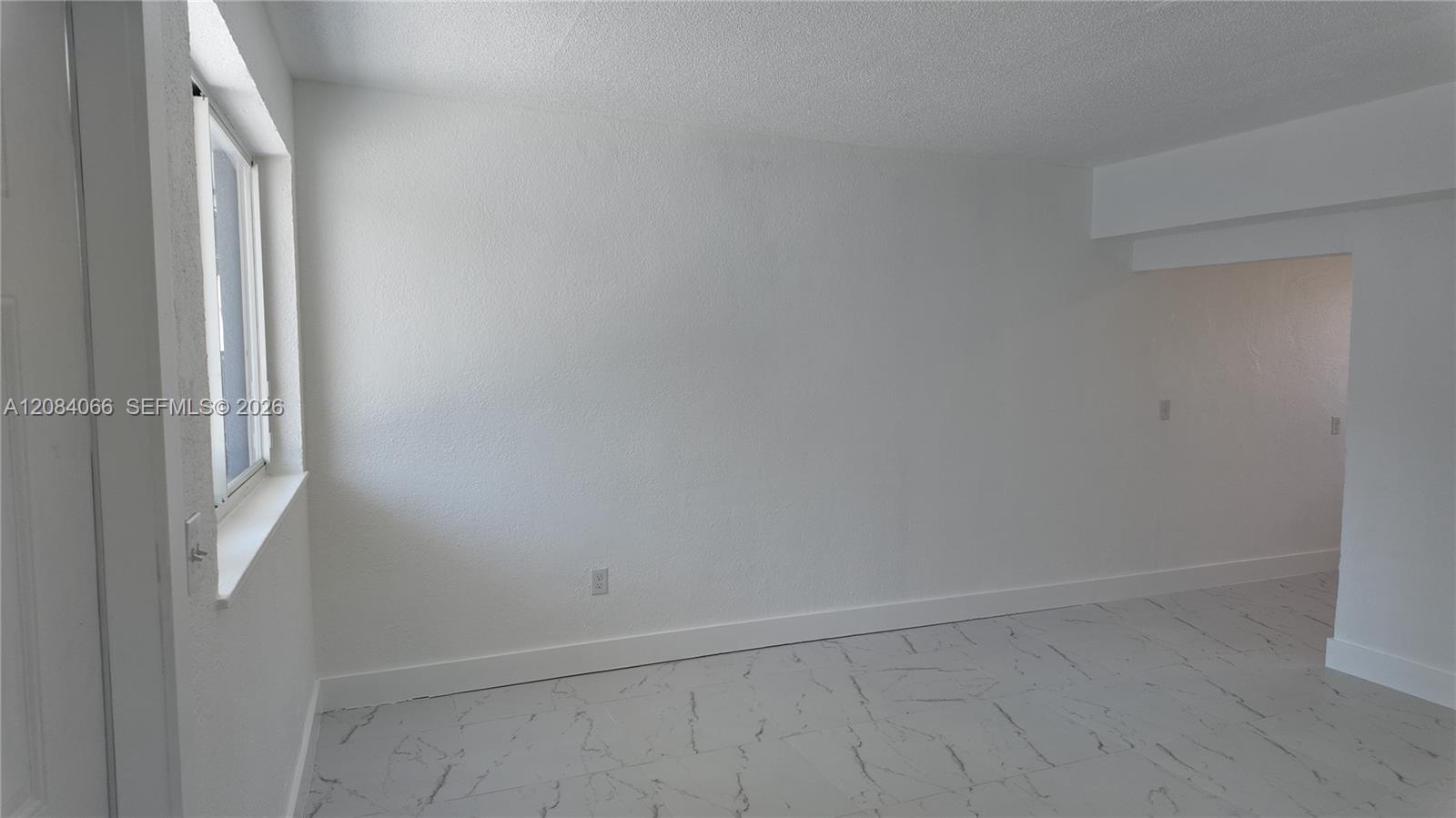 3737 NW 20th Ave # 3737