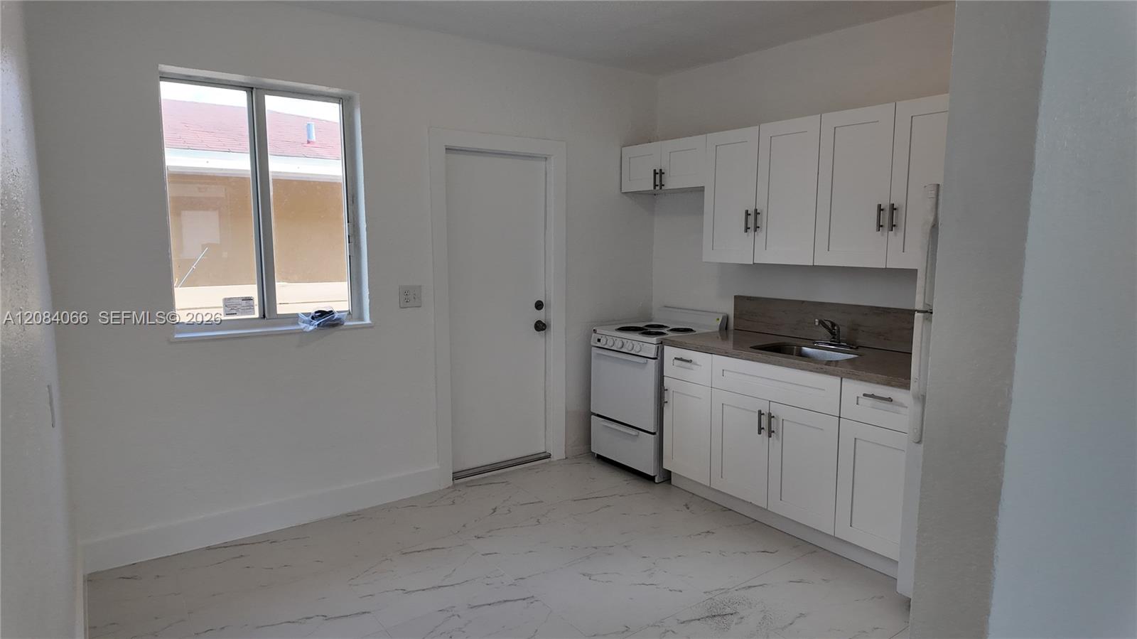 3737 NW 20th Ave # 3737