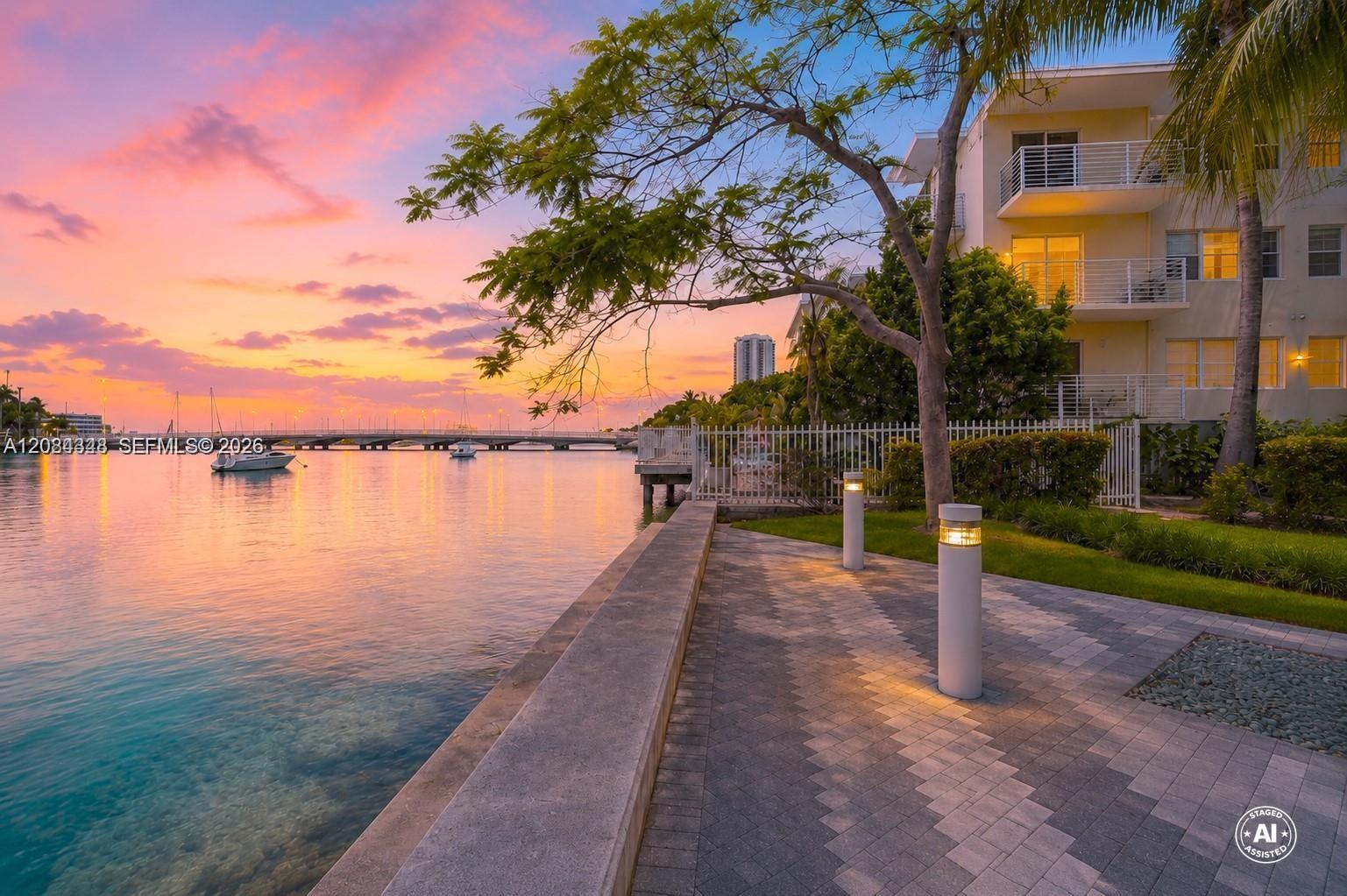1441 Lincoln Rd # 317