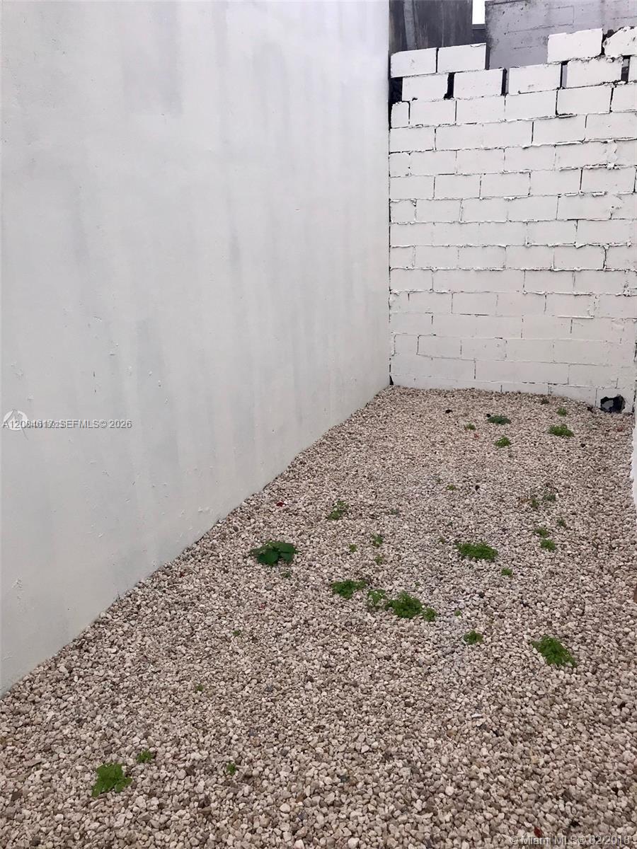 2320 NW 7th Ct # 2326 Unit: #2326