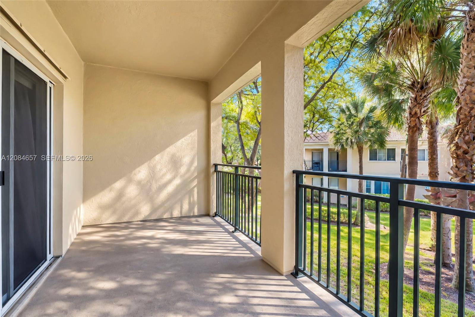 2474 Centergate Dr # 203