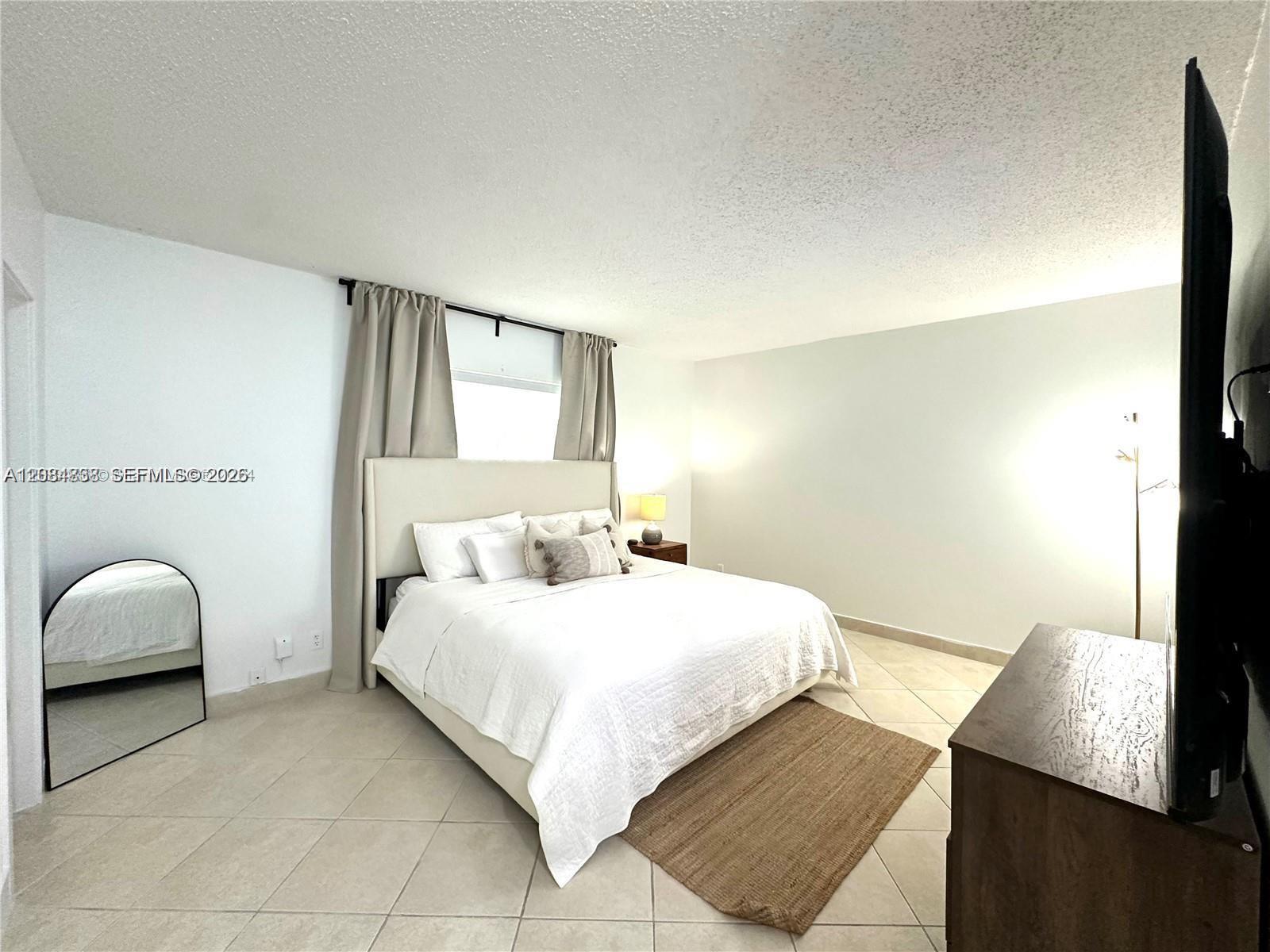 620 NE 12th Ave # 102