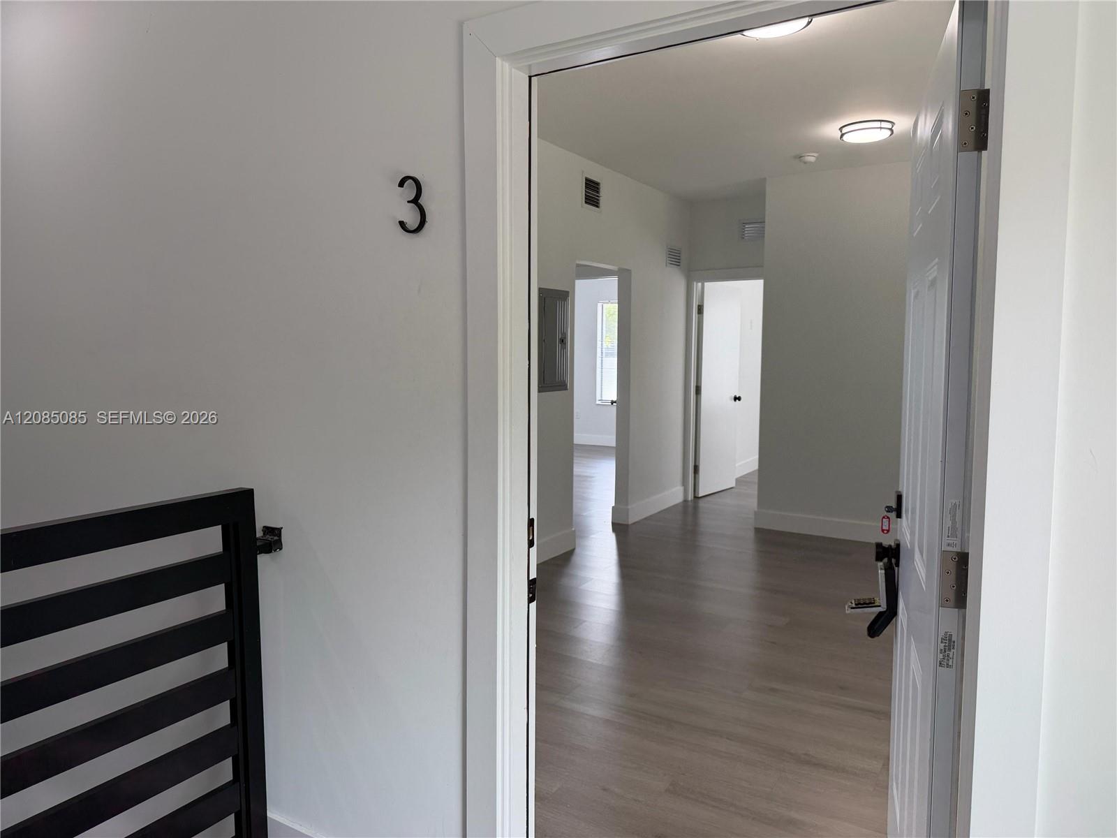 638 SW 21st Ave # 3