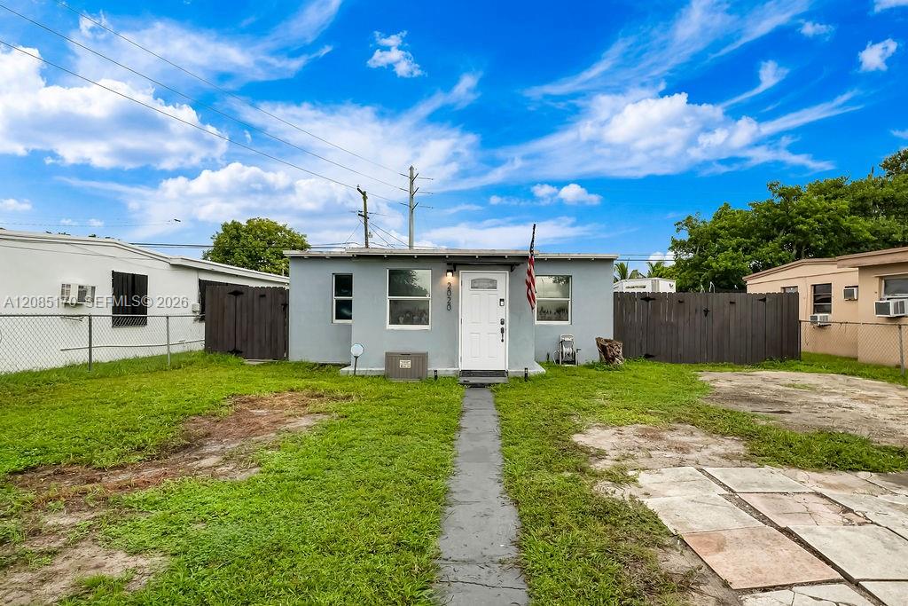 2020 Rutland St, Opa-Locka