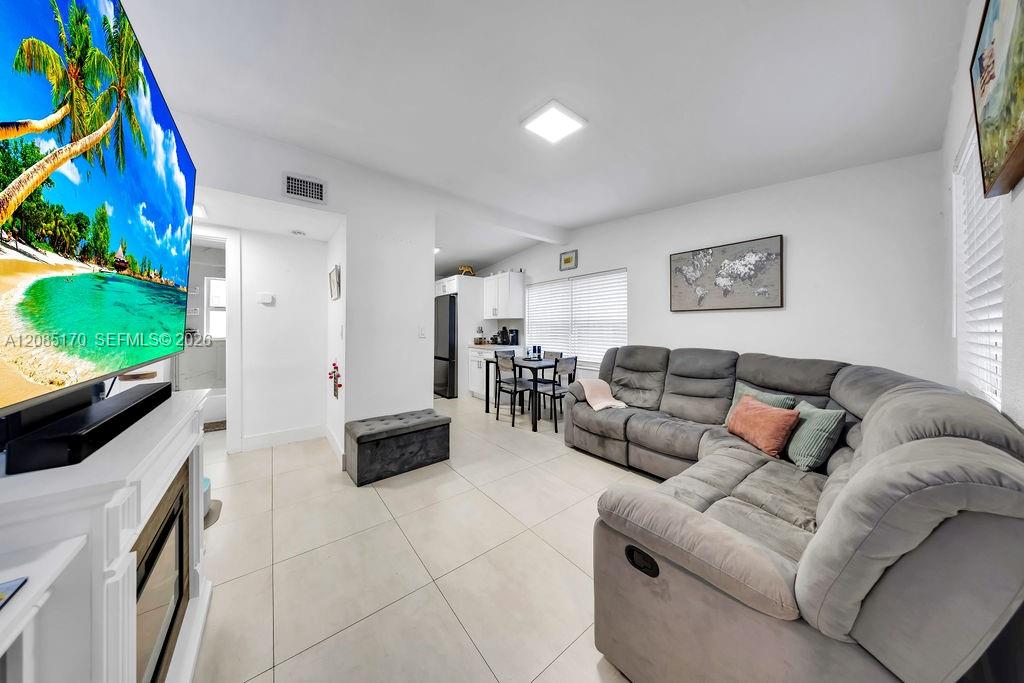 2020 Rutland St, Opa-Locka
