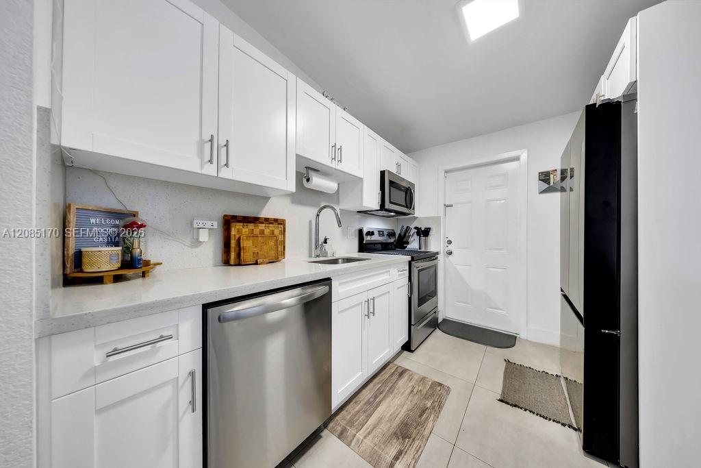 2020 Rutland St, Opa-Locka