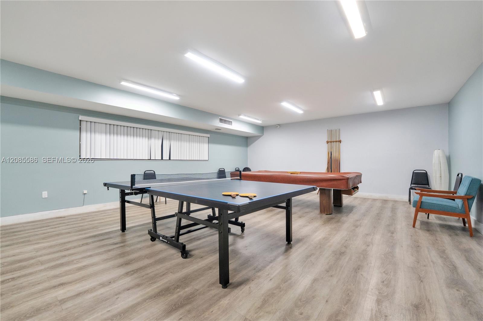 601 Ives Dairy Rd # 8 Unit: 105-8