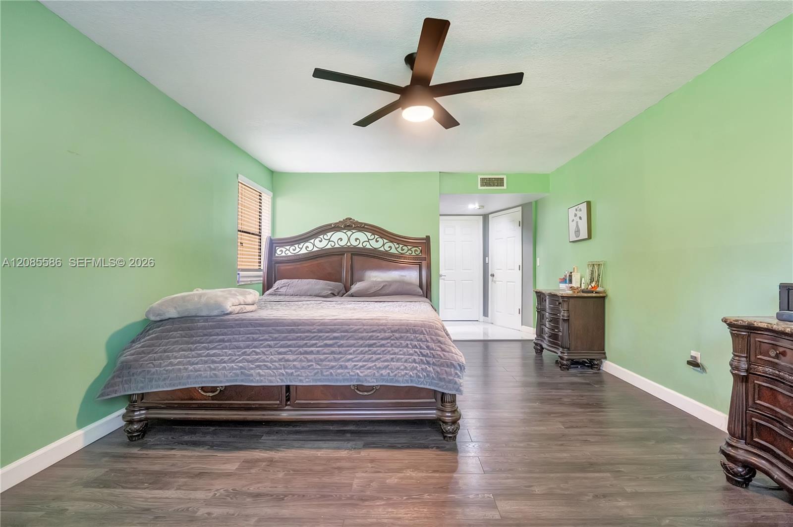 601 Ives Dairy Rd # 8 Unit: 105-8