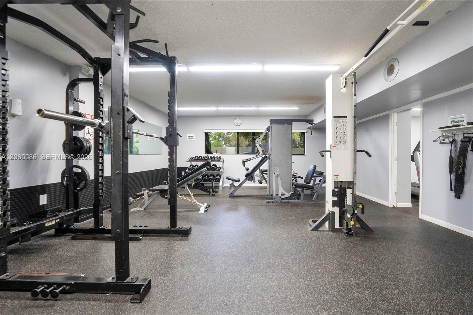 601 Ives Dairy Rd # 8 Unit: 105-8