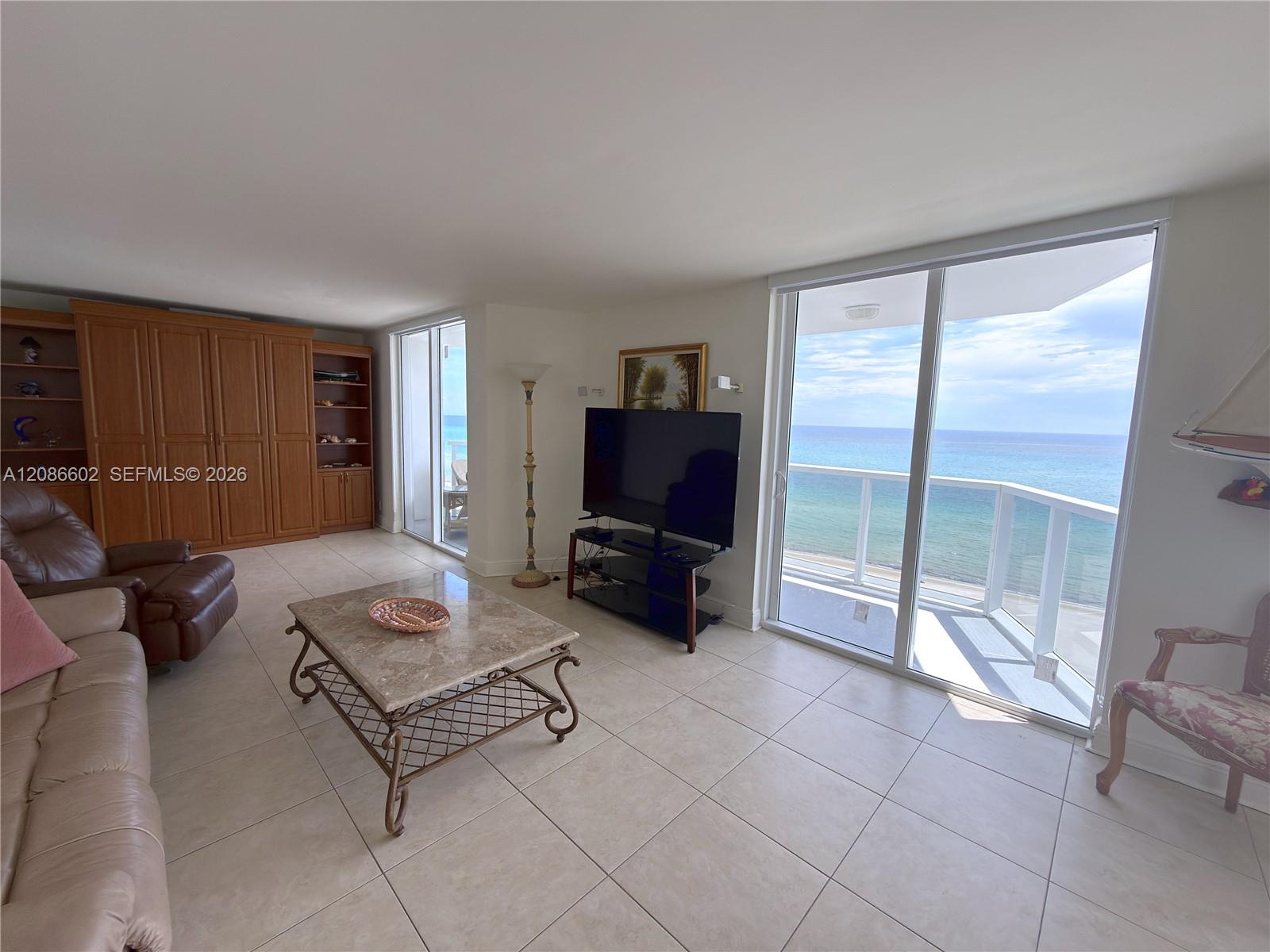 2401 Collins Ave # 1801