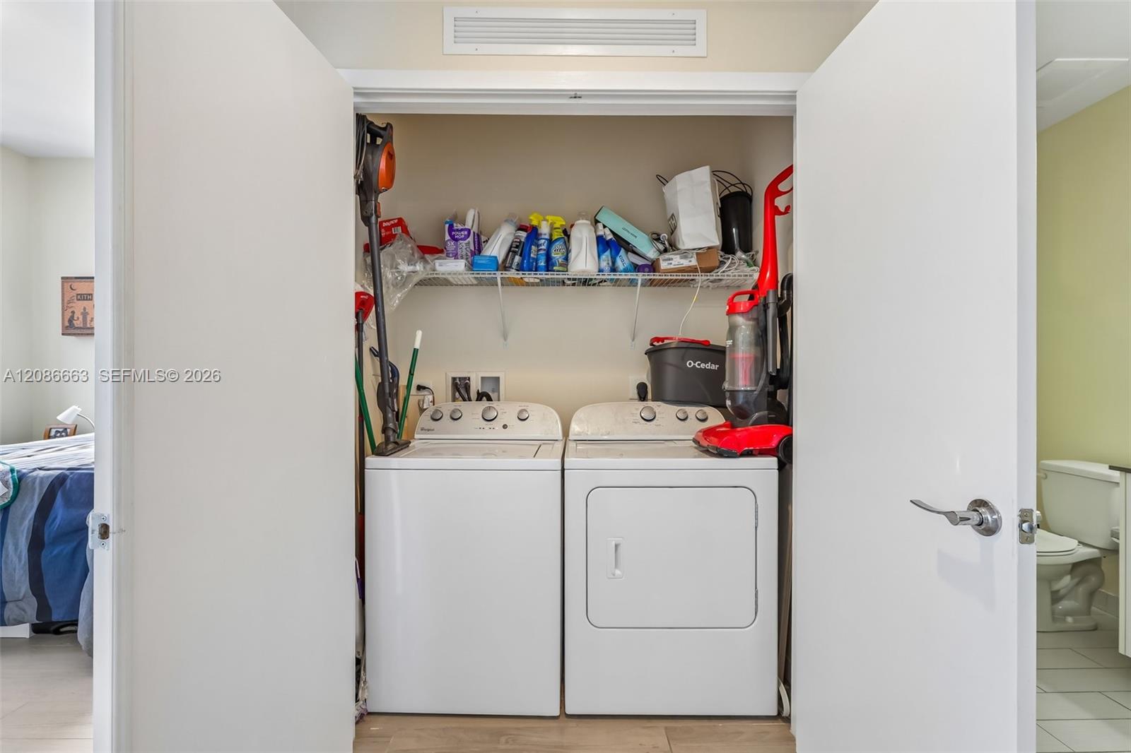 999 SW 1st Ave Unit: UPH12